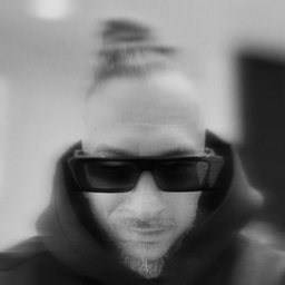Ovidiu Tărbuc, Gründer von Alkeme Design